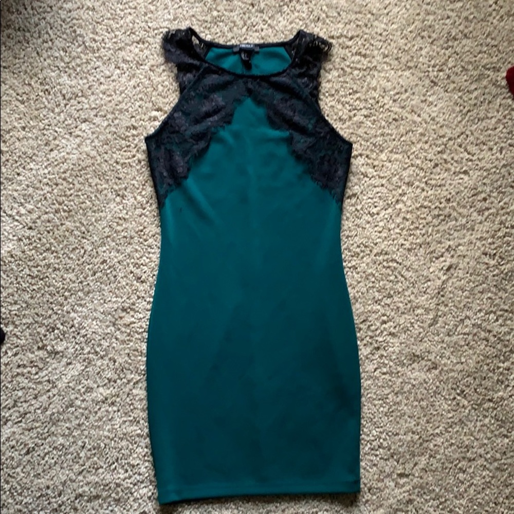 Green bodycon dress
